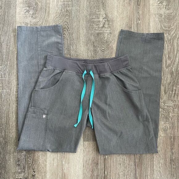 Figs Technical Collection Women's Gray Kade Cargo Scrub Pants - Size: Small - Picture 4 of 10